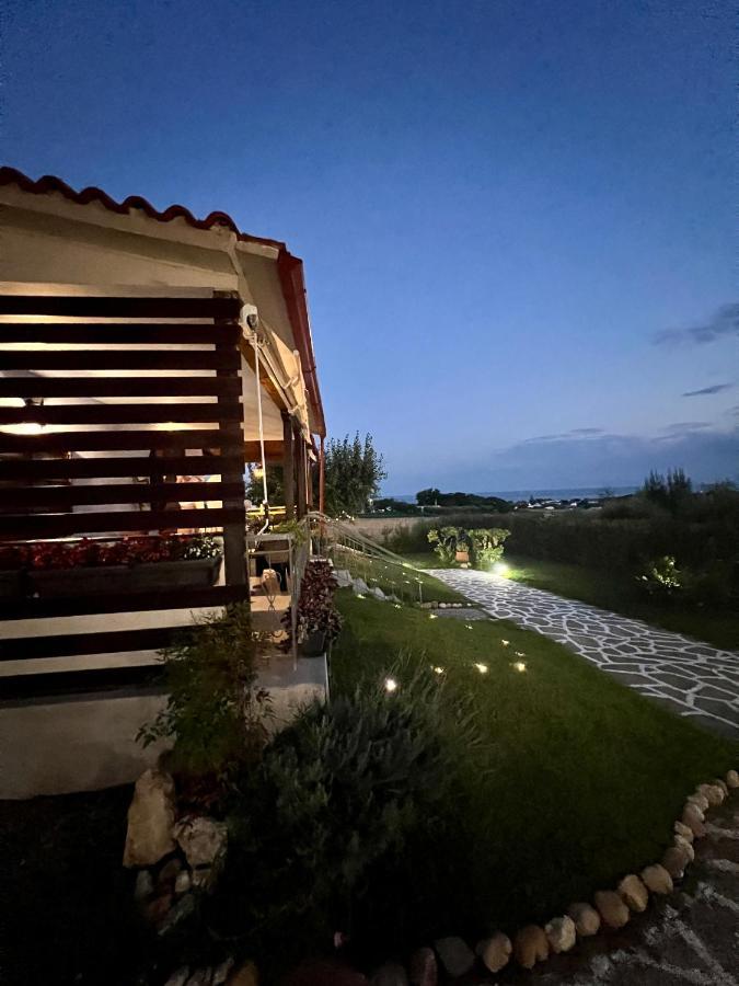 Anastasias Cottage Nea Iraklia Exterior foto
